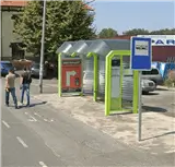 Marquesina publicitaria en Zuhatzu, junto al apeadero de tren de Galdakao